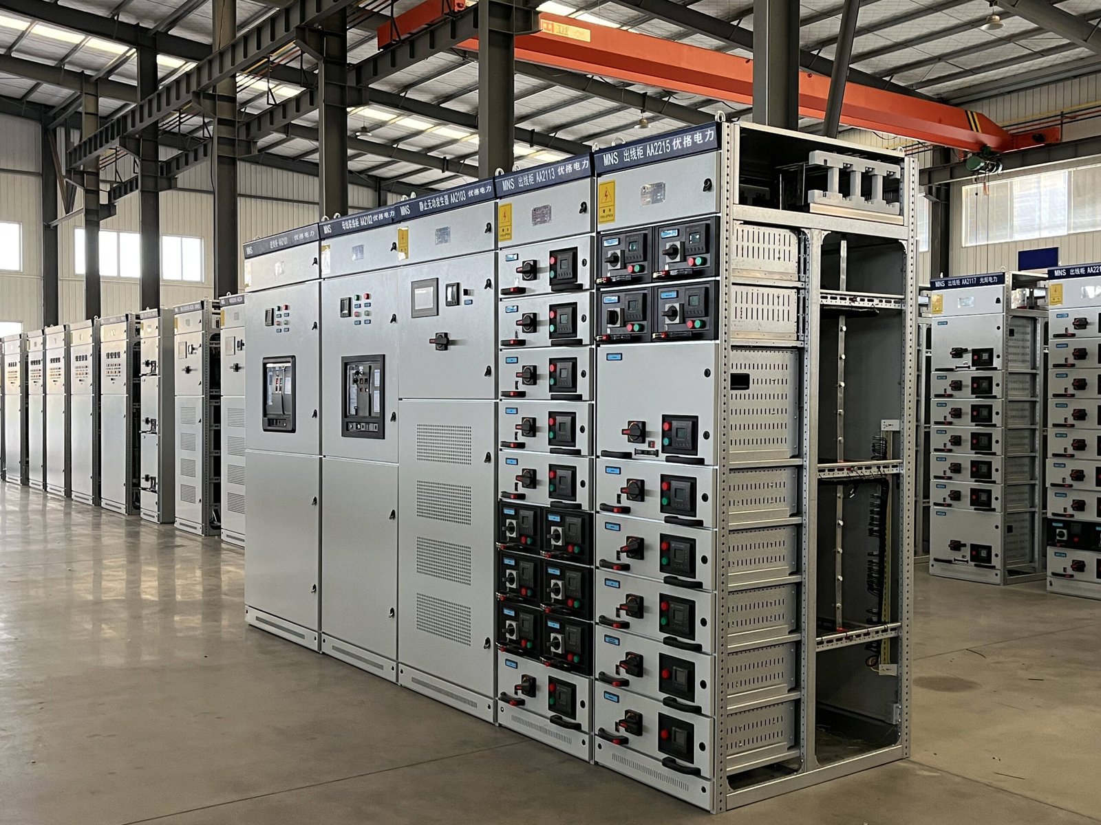 GCS Three-Phase Low Voltage Withdrawable Switchgear Panel